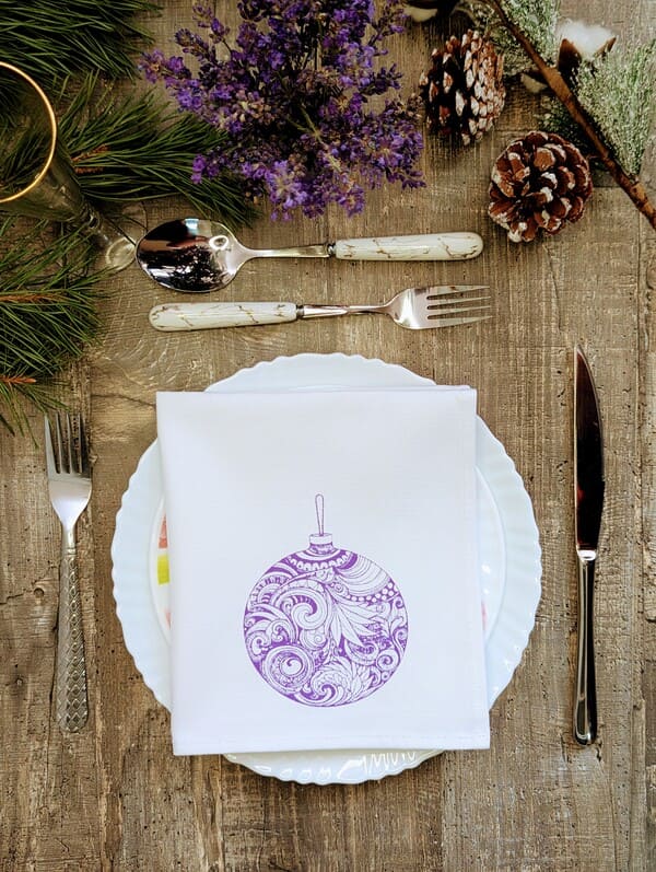 Фиолетовый шарик