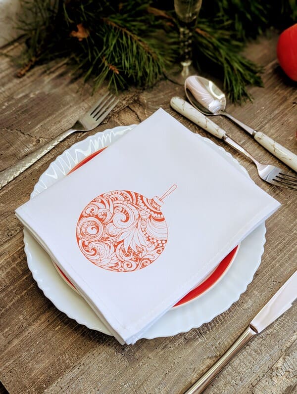 Красный шарик