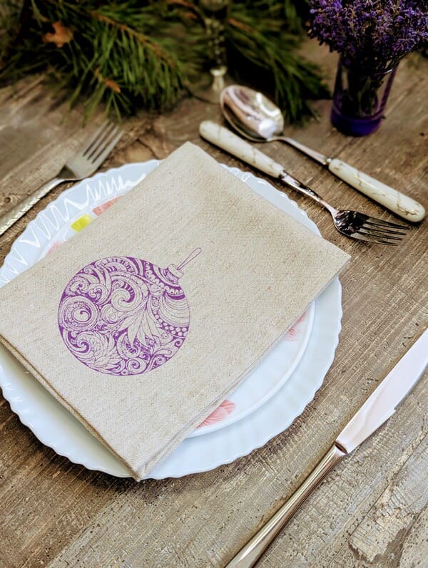 Фиолетовый шарик