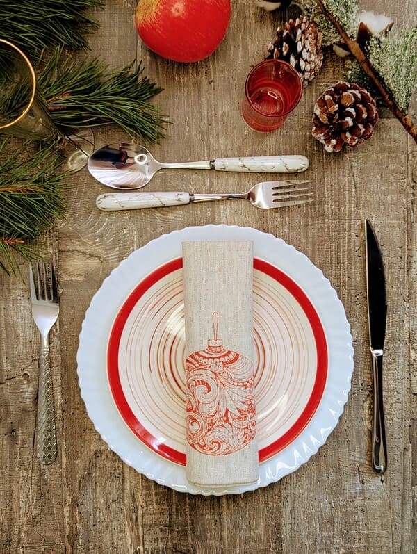 Красный шарик