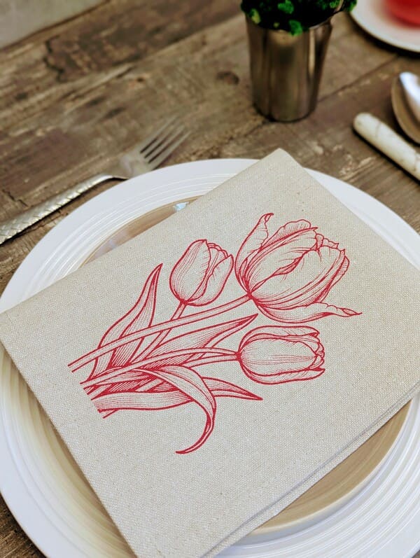 Вишневый тюльпан